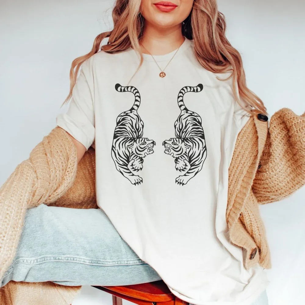 Fighting Tigers T-shirt, Unisex Short Sleeve Graphic T-shirt - Picture 2 of 3